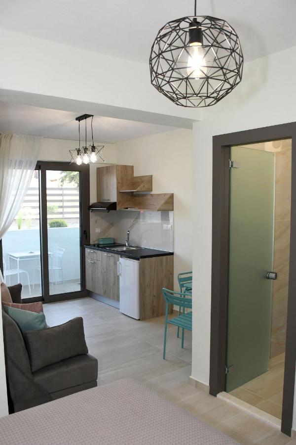 Theano Luxury Suites Nikiti Exterior foto
