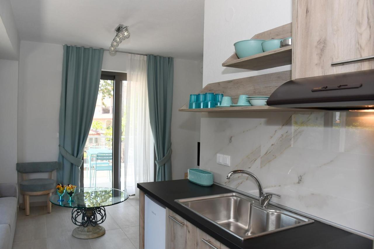Theano Luxury Suites Nikiti Exterior foto